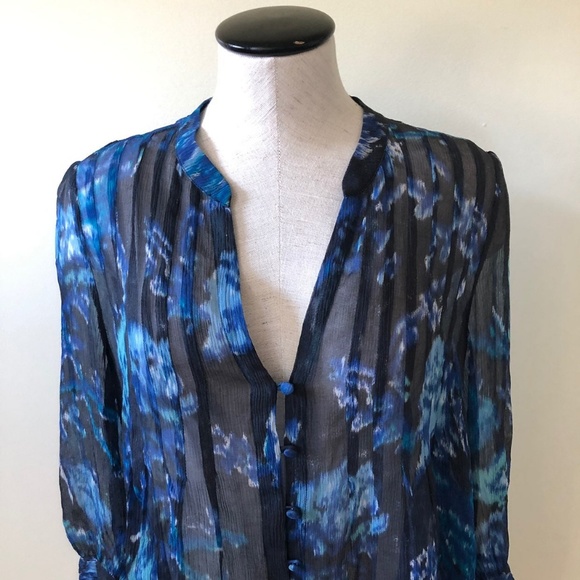Joie Anthropologie Flowy Floral silk blouse size M - Picture 7 of 7